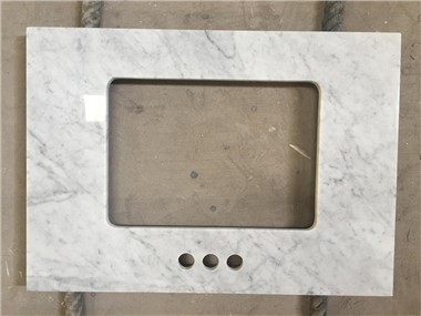 カララ大理石のカウンタートップ