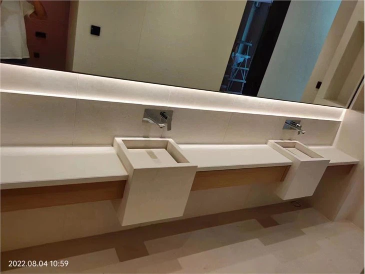 白い石灰岩の建築用石材