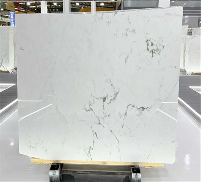 白い大理石のタイルのカスタムサイズの生産